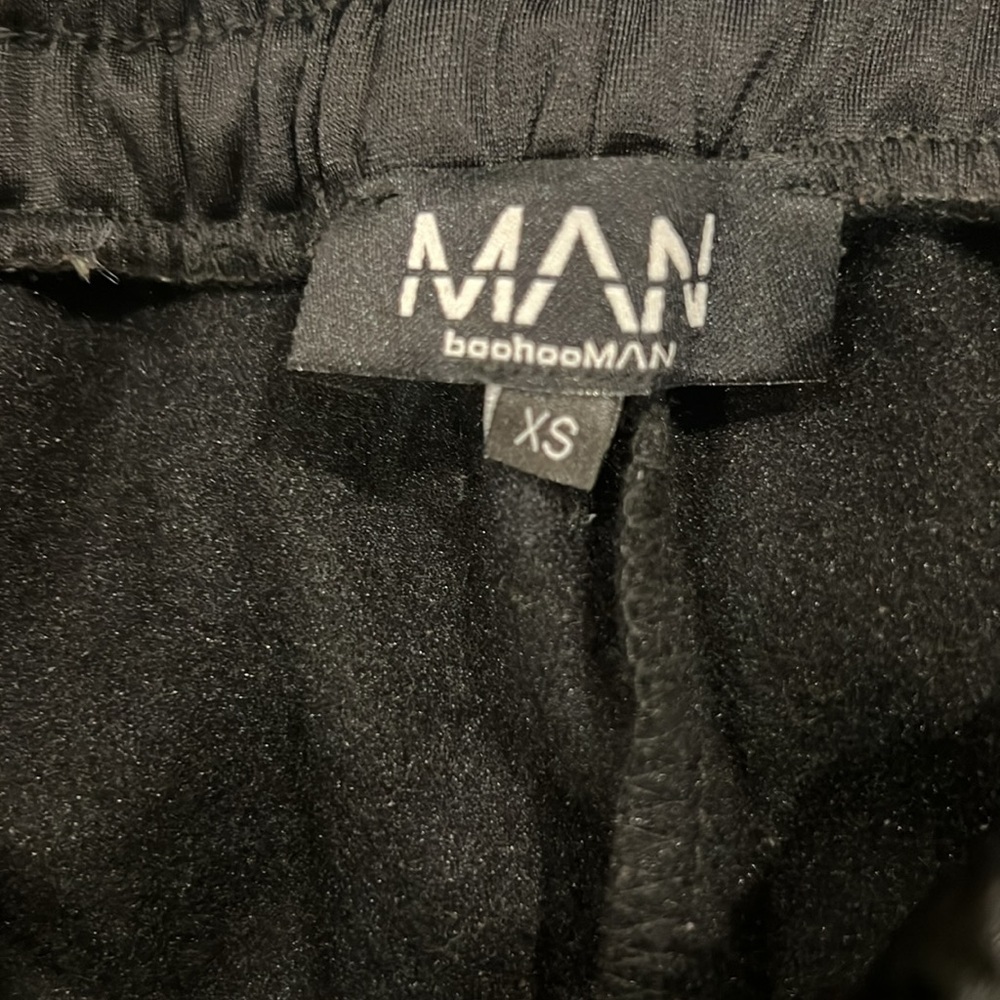 BOOHOO MAN NYLON PANTS SIZE XS - Picture 4 of 8